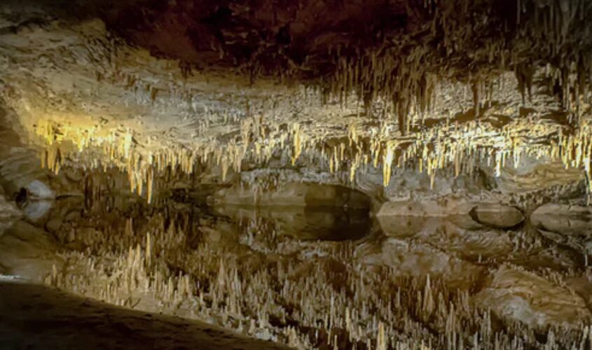 Interior of the Luray Caverns